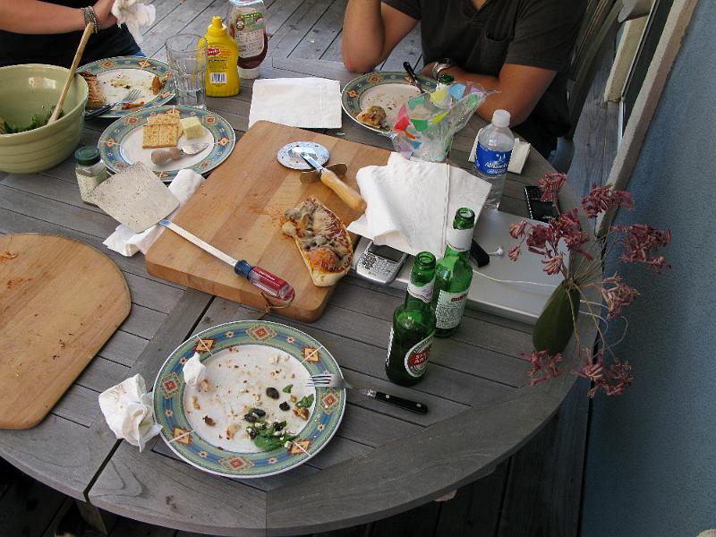 IMG_0969.JPG - Very full now.