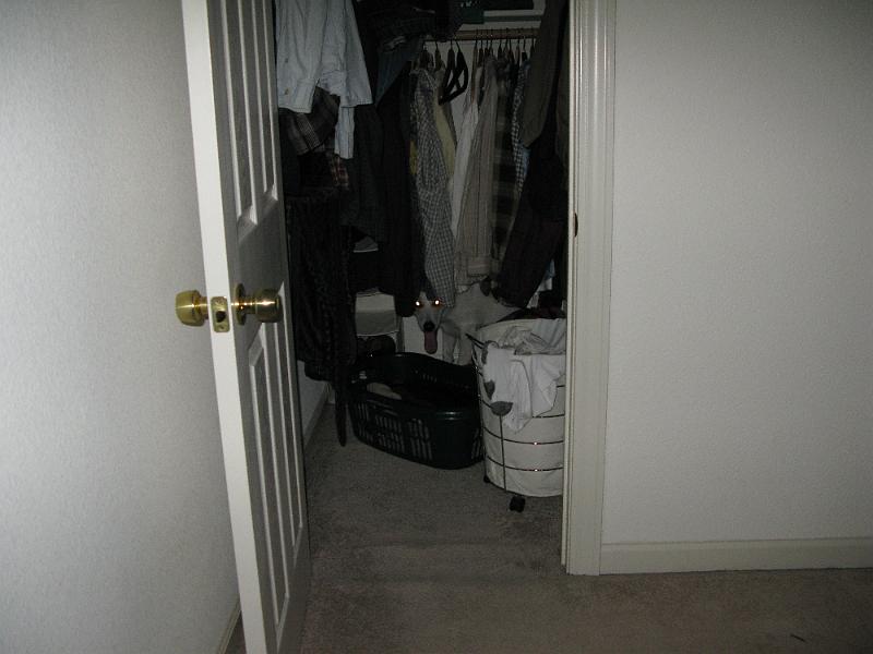 IMG_0996.JPG - This was a good job finding what is probably the most sound-insulated place in the house.