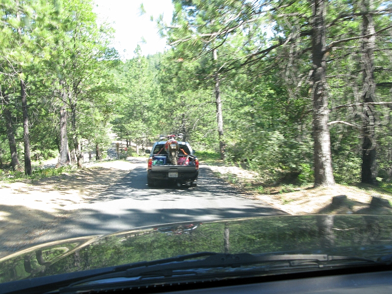 IMG_0078.JPG - Me backseat driving Pete as he carefully negotiates the access road out of the hills.