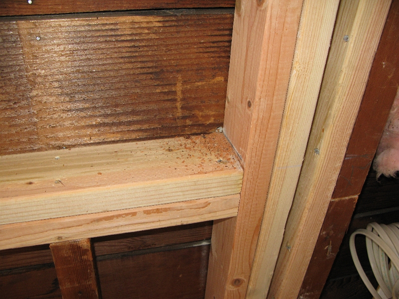 IMG_0364.JPG - Good way to transfer the outline of the window frame to the exterior. Drill the inside corners through from the interior.
