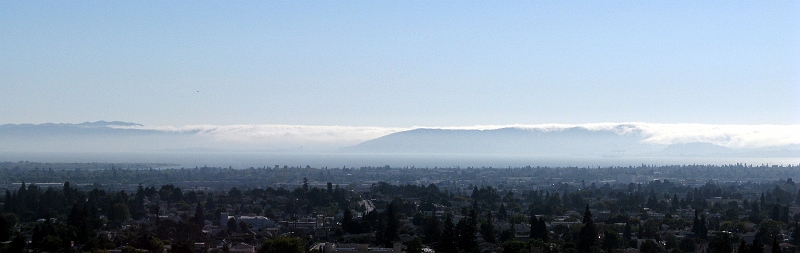 IMG_0450.JPG - Fog slides in across the peninsula.