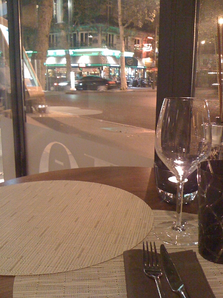 IMG_0022.jpg - Lots of seating with a view of the street scene. The glass enclosure was a bit of an anomaly.
