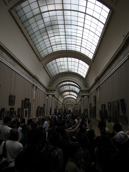 IMG_0678.JPG - That's a long hall, that is. This was pretty crowded as the group tours hit this stuff en masse.