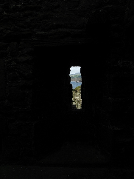 IMG_0832.JPG - Was using every trick in my book to force the auto exposure meter to expose the way I wanted.
