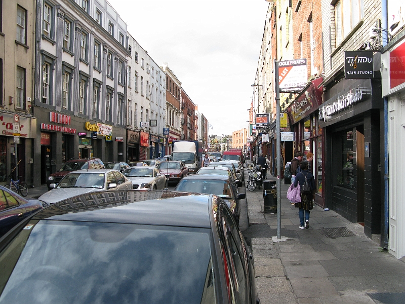 IMG_0941.JPG - This street was mostly ethnic supermarkets and restaurants. Good news for my taste buds.