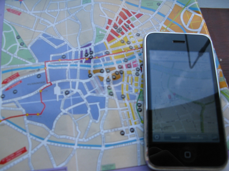 IMG_0945.JPG - Getting around town would have been a ton easier if the phone had been on the data network. If the map data were loaded though, the GPS worked great. Dublin was a good city for free wifi.
