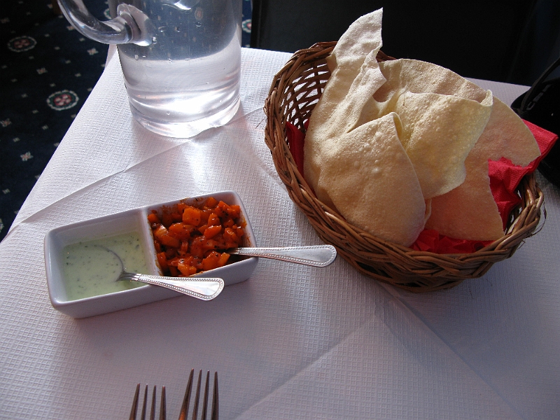 IMG_0985.JPG - Best poppadom I've ever had.