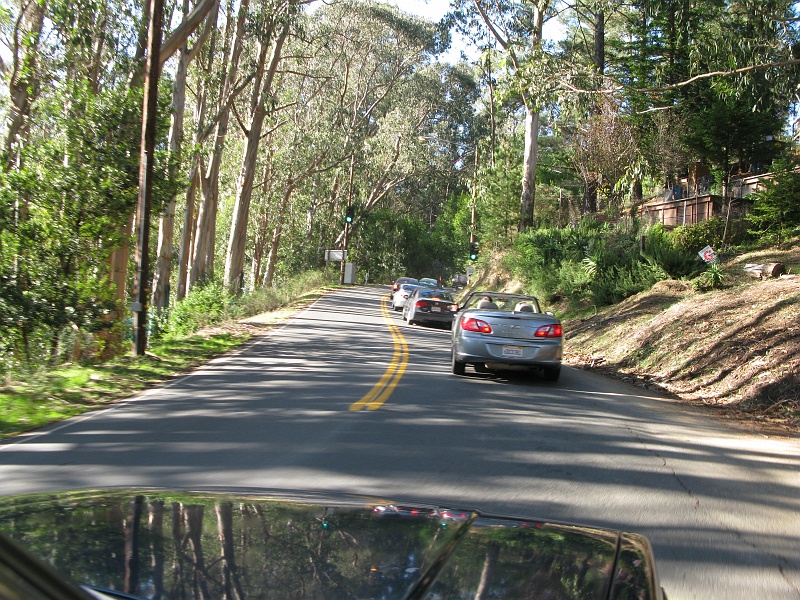 0639.jpg - Wasn't too bad. Once past the light it was pretty clear. Most folks were heading for Mt. Tam and not for the road to Bolinas.