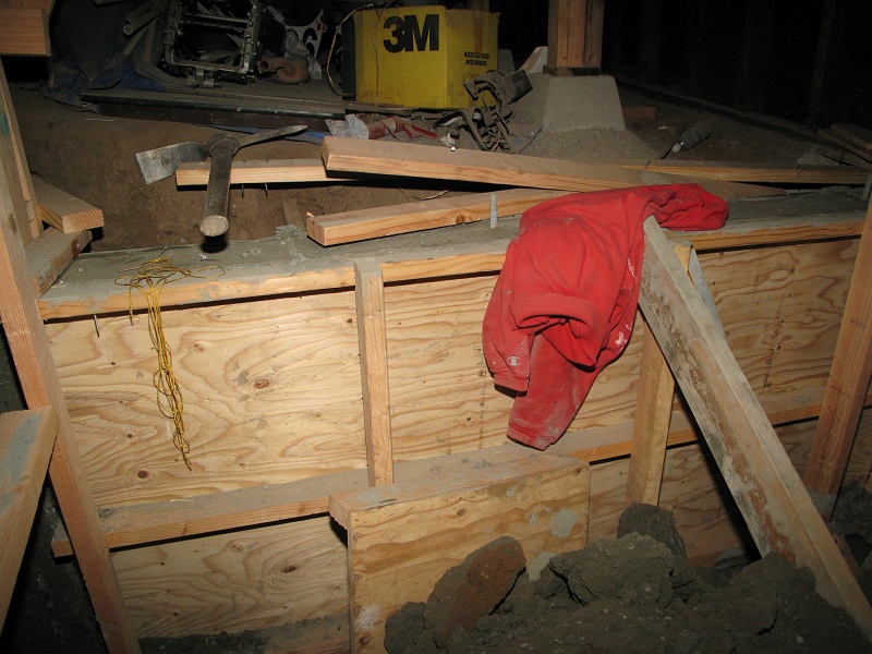 IMG_1301.JPG - No need for a sweatshirt when you are busting concrete with a pickaxe.