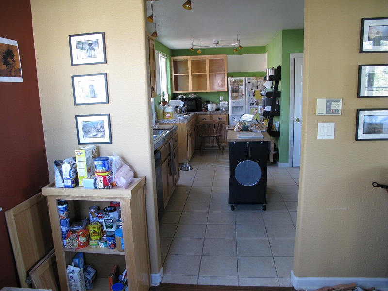IMG_1565.JPG - Meanwhile, upstairs. Took down a few cabinets and got a head start on moving stuff.