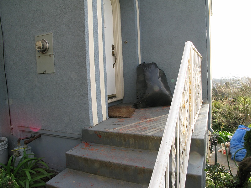IMG_1783.JPG - Bag o' debris on the porch. And I thought I had a short attention span.