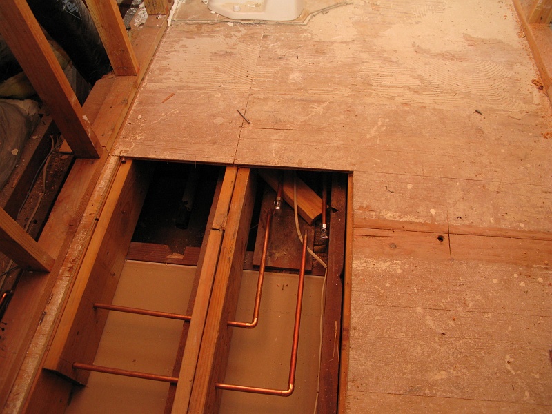 IMG_1938.JPG - Valves in the floor? Temporary, I assume.