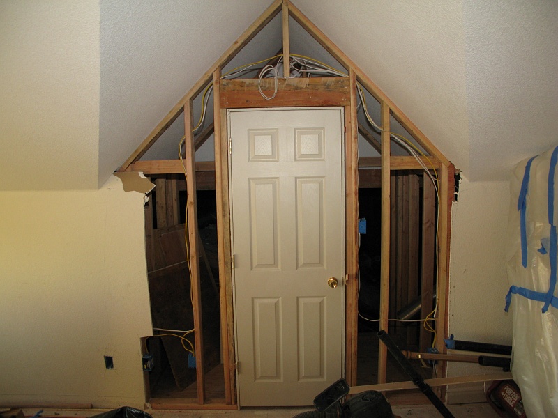 IMG_1951.JPG - Would Mike Holmes approve?