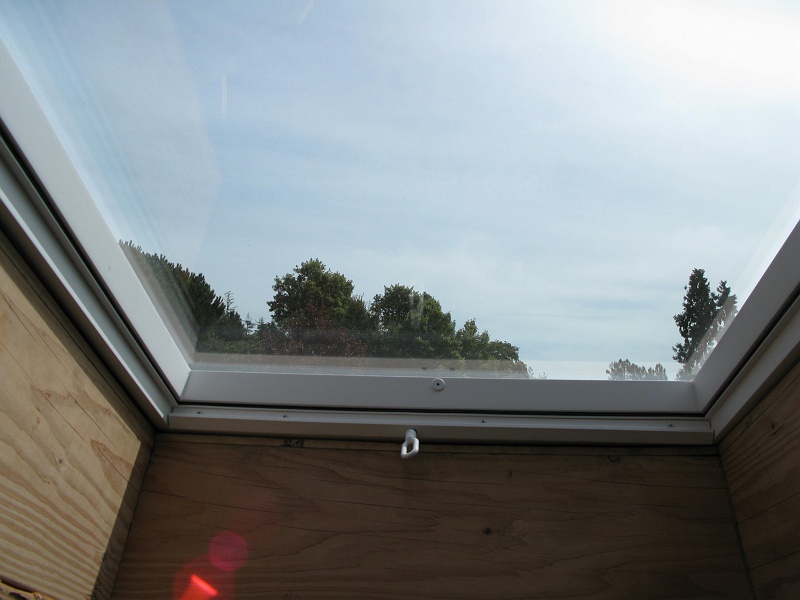 IMG_2000.JPG - o shaped gizmo is where the crank will go. Will be nice to be able to open a big window to fresh air at the top of the house.