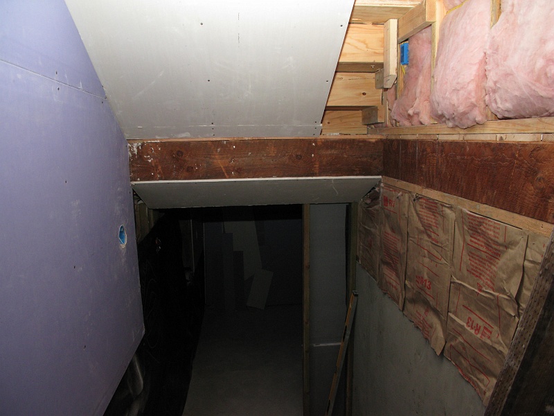 IMG_2202.JPG - That sheetrock over the arch may make the ceiling just a bit too low.