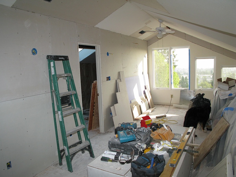 IMG_2235.JPG - Bedroom definitely looks bigger with the sheetrock up.