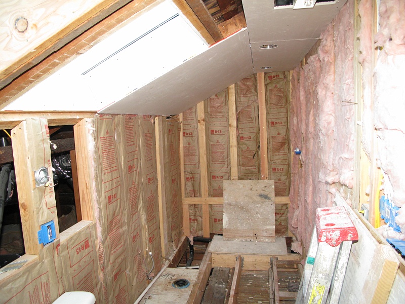 IMG_2237.JPG - Tub should go in early next week.
