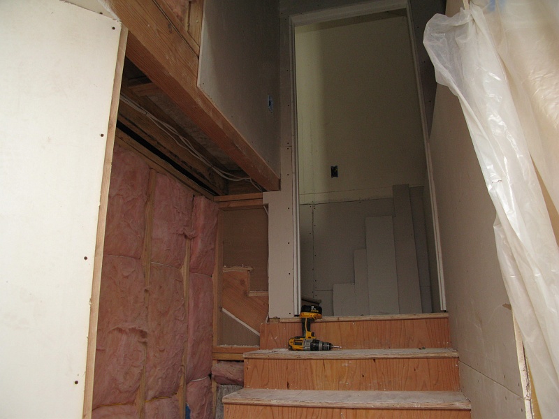 IMG_2287.JPG - That space between the stairs and the wall was open yesterday.