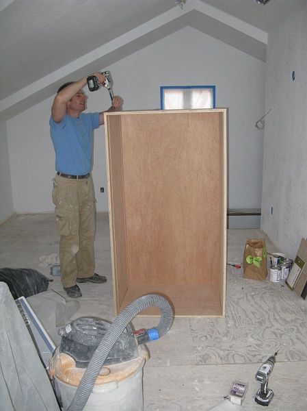 IMG_2515.JPG - Bathroom shelving box.