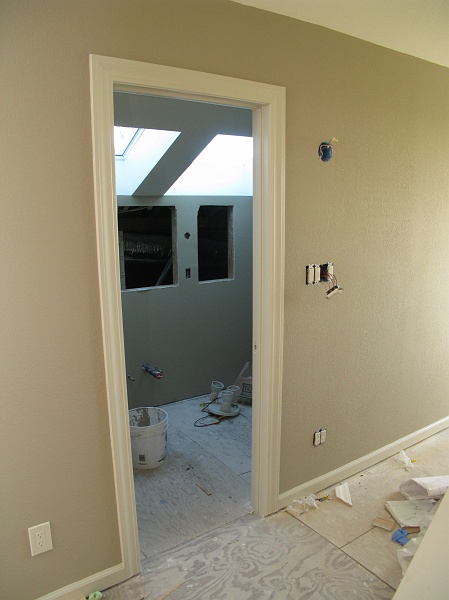 IMG_2675.JPG - Hard to believe that is the same color paint back there.