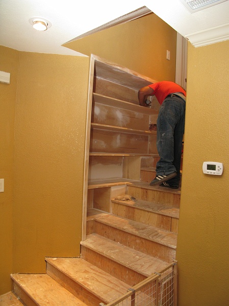IMG_2763.JPG - Built in should be done today. Woo hoo.