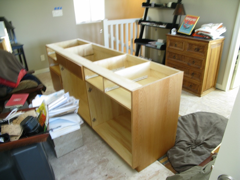 IMG_2987.JPG - It won't fit in through the bathroom door though. The far corner wound up being chopped with a circular saw to create the clearance.