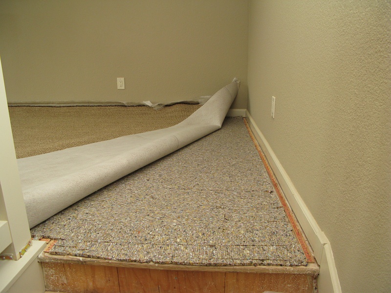 IMG_3066.JPG - Carpet goes in like this.