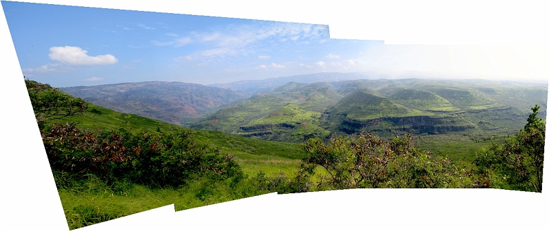waimea_canyon_1.jpg - Panorama and some exposure/color balance touch up.