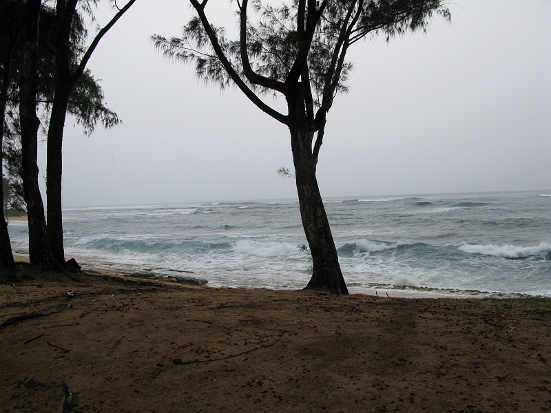 IMG_3458.JPG - Surf is even rougher on the north side here.