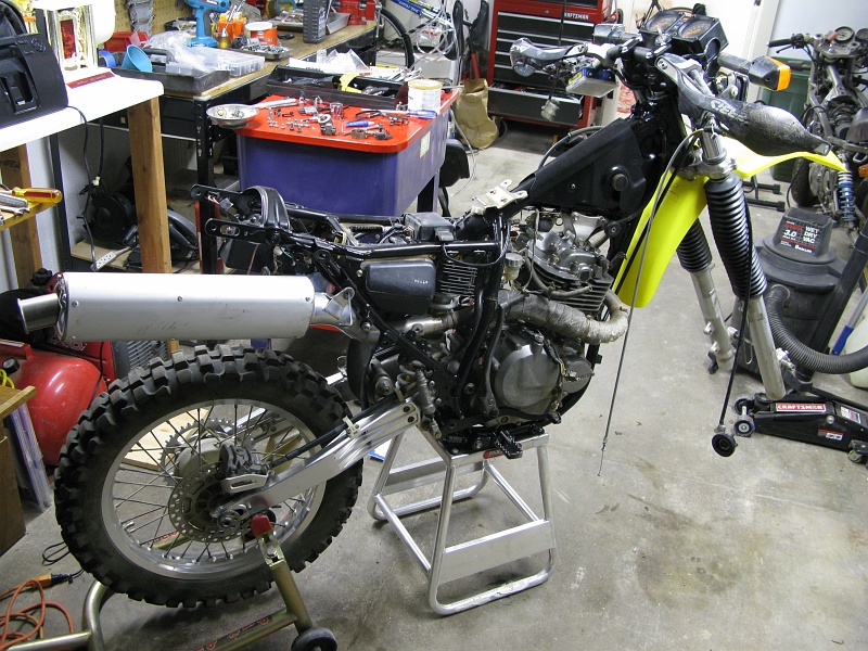 IMG_3526.JPG - That muffler is going to need some persuading.