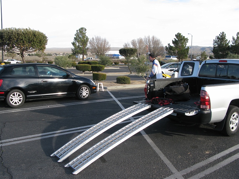 IMG_3750.JPG - Just after we moved the truck because black car lady had us boxed in, she shows up and moves her car.