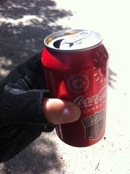 IMG_0433.JPG - Was having fantasies about ice cold Coke most of the way up the mountain. And they had it in the gift shop. Felt a lot better after this.