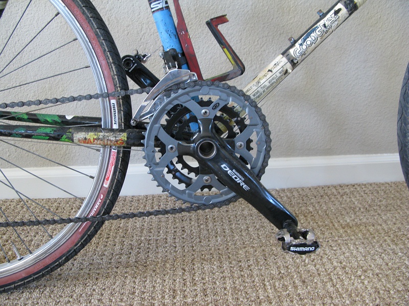 IMG_3856.JPG - New bottom bracket. Better design. Circular chainrings. Sweet. 