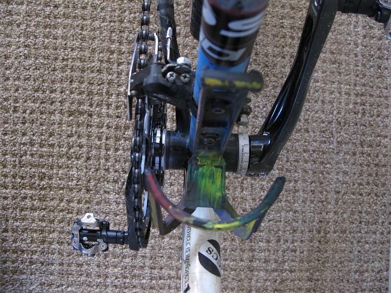 IMG_3858.JPG - External bottom bracket. Nice kludge.