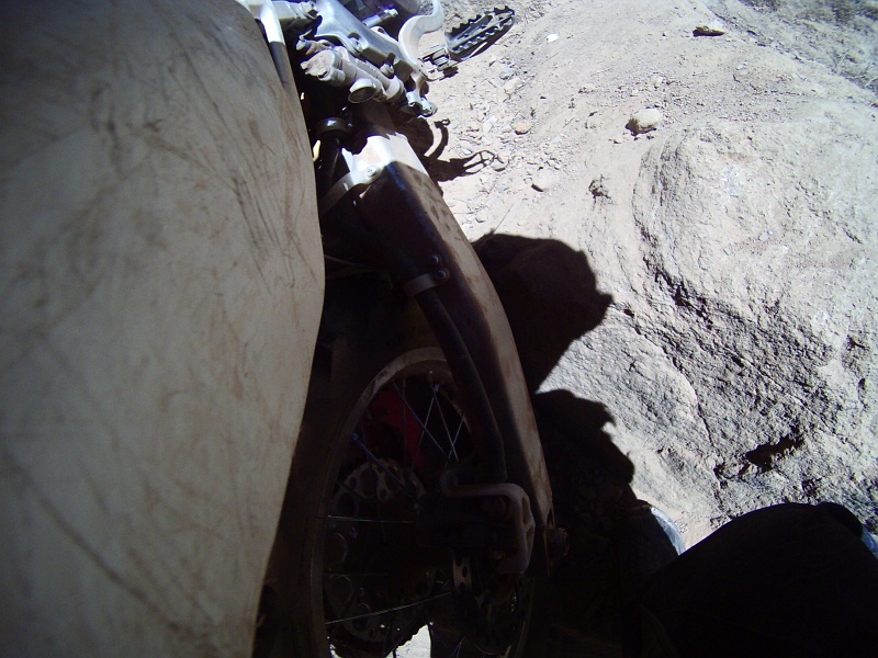PICT1843.JPG - Grabbing the back of the bike and lifting, grunty style.