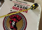 IMG 3954  Large pizza 13.5" in diameter. Extra large costs 20% more. It only has to be 1.5" wider to be pretty much exactly 20% bigger, so that seems like they git this figured out.