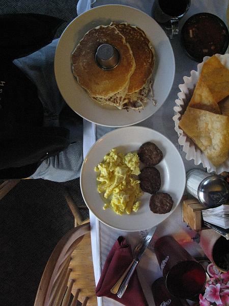 IMG_1488.JPG - Pancakes were OK at least. Eggs were better than Jacks, but those were pretty terrible.