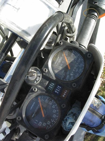 IMG_1490.JPG - Odometer check.