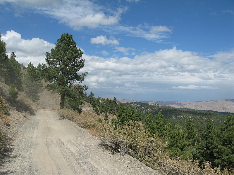IMG_1543.JPG - Every corner you turn brings more epic vistas.