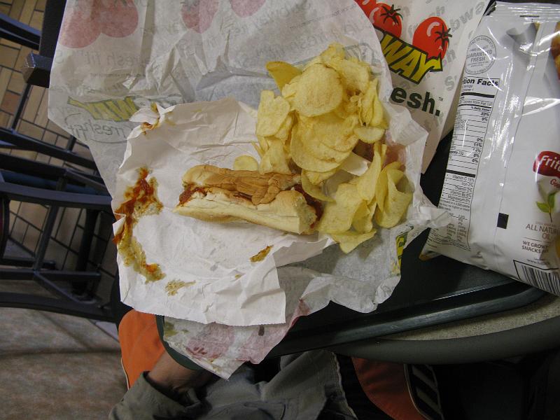 IMG_1603.JPG - I actually had some breakfast so I decide not to risk food coma and go with a 6" meatball sub w/ a PB cookie for dessert.
