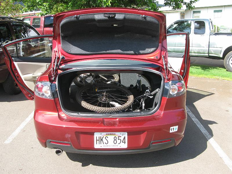 IMG_2161.JPG - Took it on faith that I'd be able to cram the thing in the car somehow. Fold down rear seats for the win.
