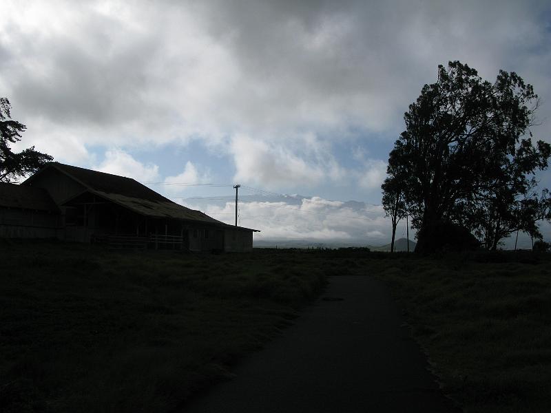 IMG_2233.JPG - Definitely picked up some shmutz on the lens. This is a shot from in Waimea proper.