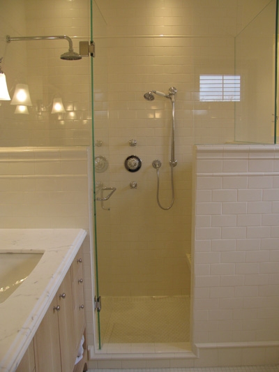 bathroom9-20.jpg - Another subway tile job with nice detail. Not so excited about the countertop/cabinetry.