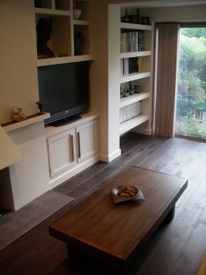 hard+wood+floor+(dark+oak).jpg