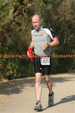 2436-20-016.jpeg - Somehow running without bending my knees. Apparently.